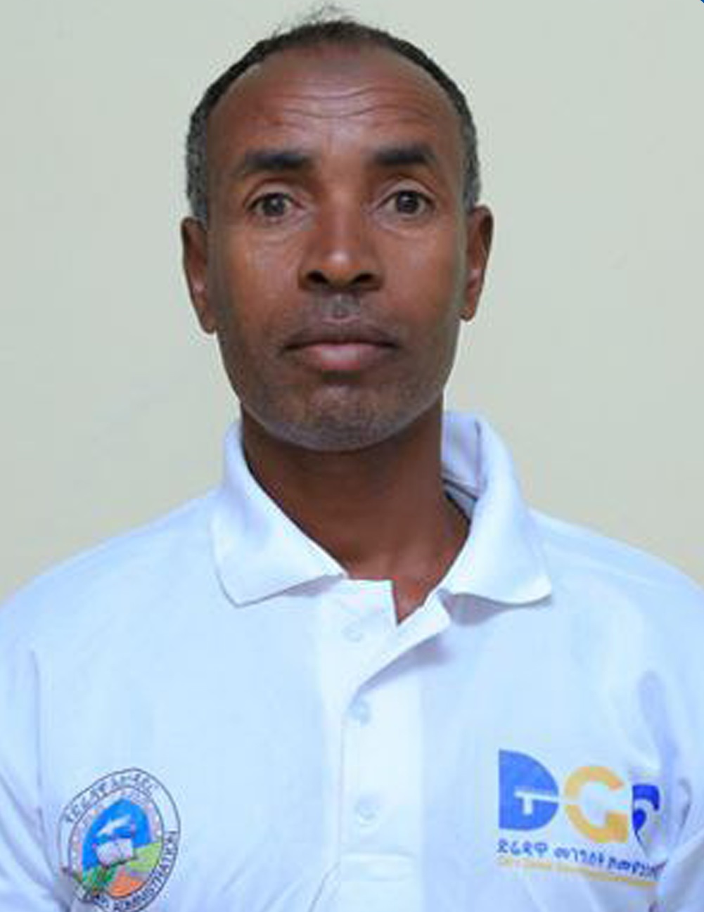 ሞተርኛ ፖስተኛ - ቦና በከር